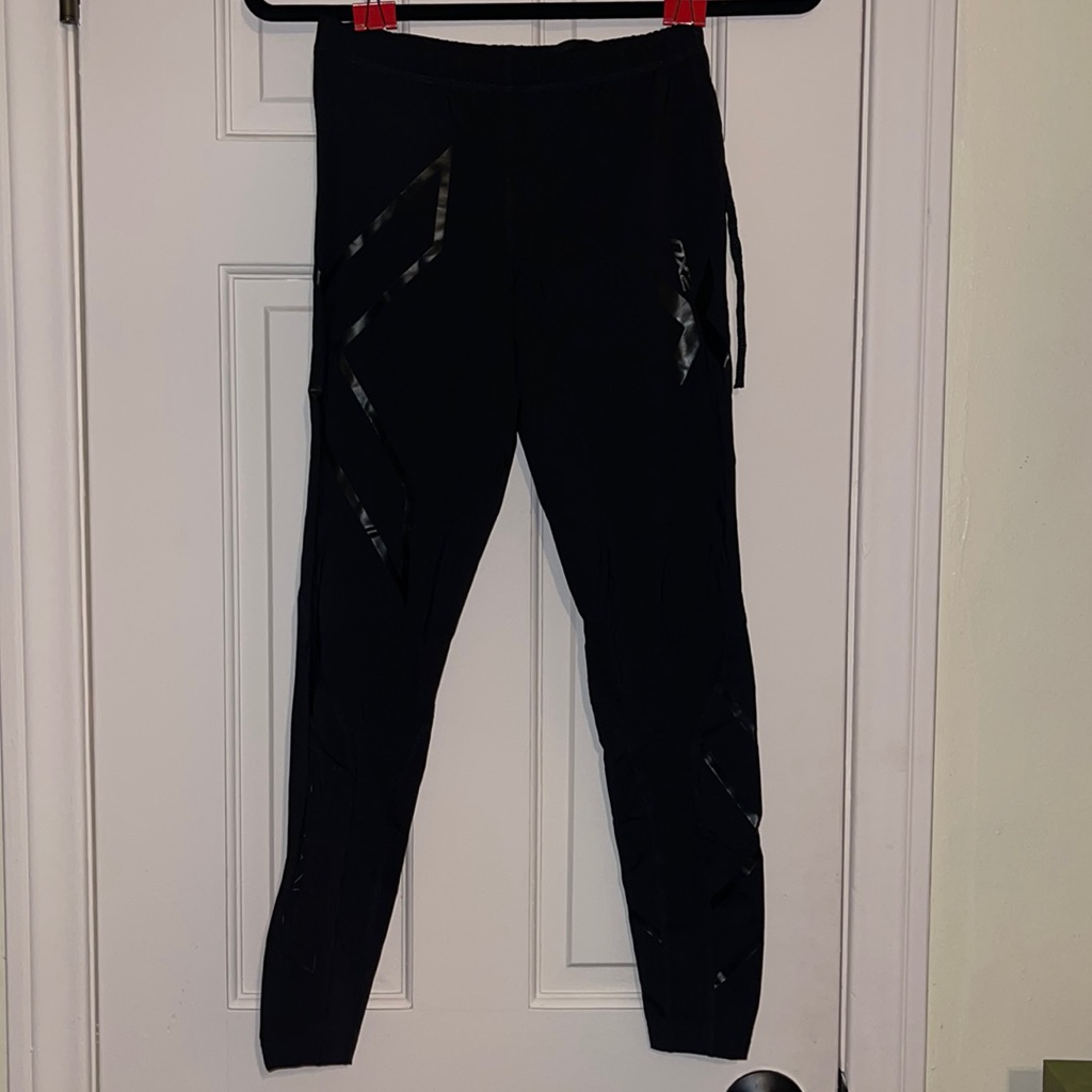 Core Compression Tights